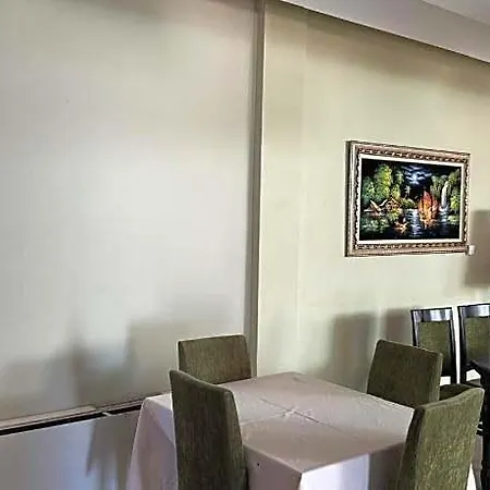 Hotel Sirena 2*